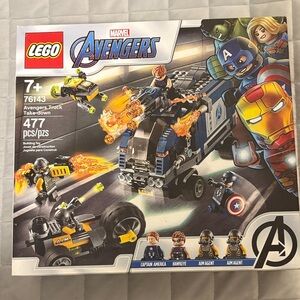LEGO Marvel Avengers Action Set - Blue and Black